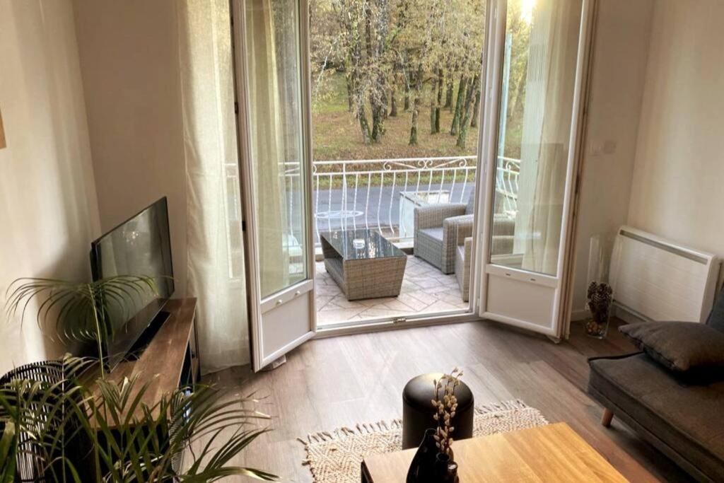 Logement A Brive Pres De La Campagne Et Centre-Ville, Avec Parking Prive, Climatisation, Et Double Balcon Prive Exterior foto